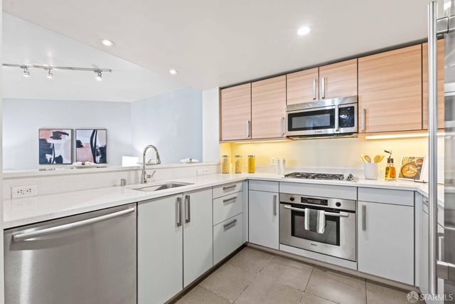 555 4th Street 822, San Francisco, CA 94107