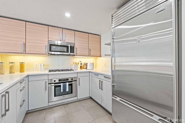 555 4th Street 822, San Francisco, CA 94107