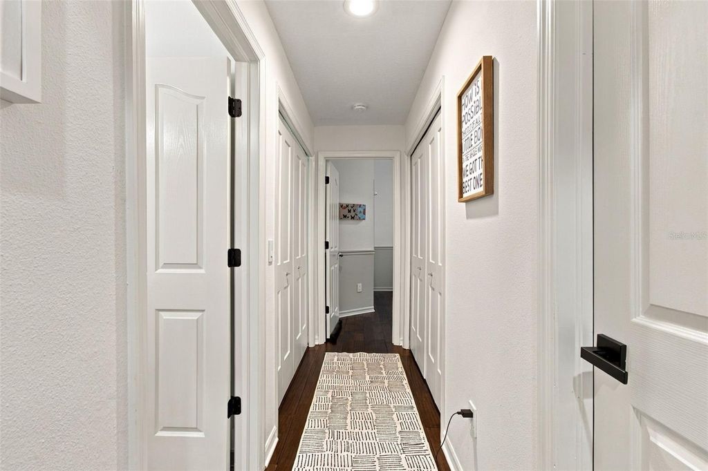 Image 32 of property listing at 10306 MARCHMONT COURT, Tampa, FL 33626