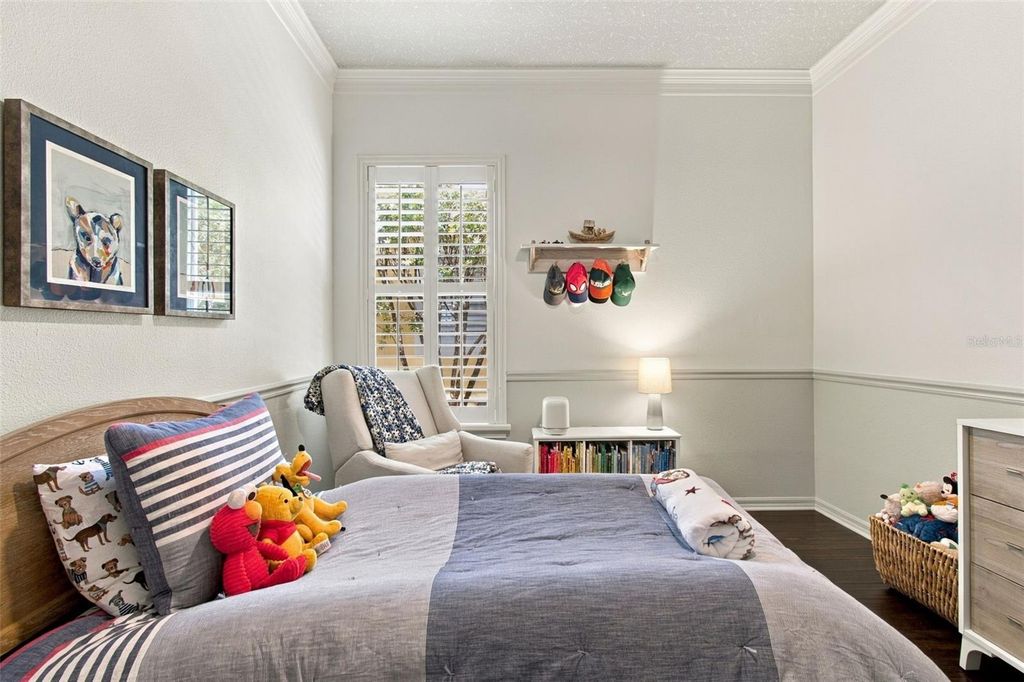 Image 37 of property listing at 10306 MARCHMONT COURT, Tampa, FL 33626
