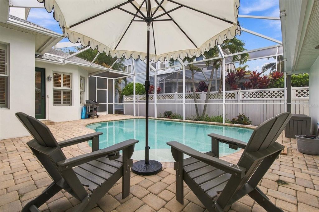 Image 5 of property listing at 10306 MARCHMONT COURT, Tampa, FL 33626
