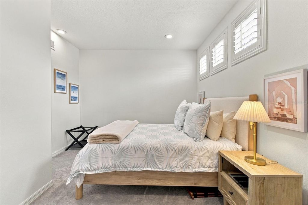 Image 41 of property listing at 10306 MARCHMONT COURT, Tampa, FL 33626