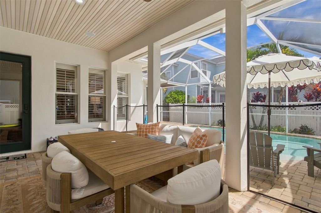 Image 49 of property listing at 10306 MARCHMONT COURT, Tampa, FL 33626