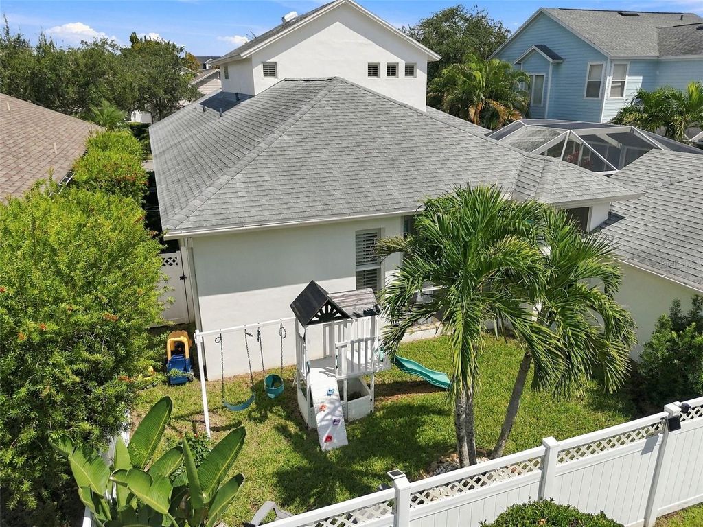 Image 57 of property listing at 10306 MARCHMONT COURT, Tampa, FL 33626