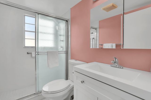 336 Dorset H, Boca Raton, FL 33434