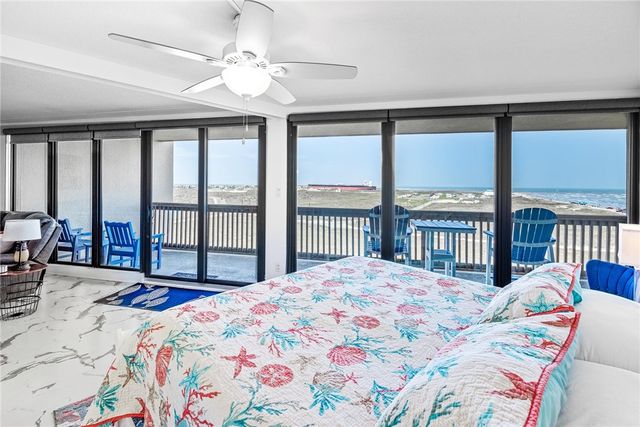 1000 Lantana Dr 702, Port Aransas, TX 78373