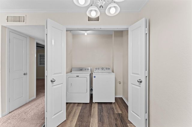 102 Strand Street 16, Galveston, TX 77550