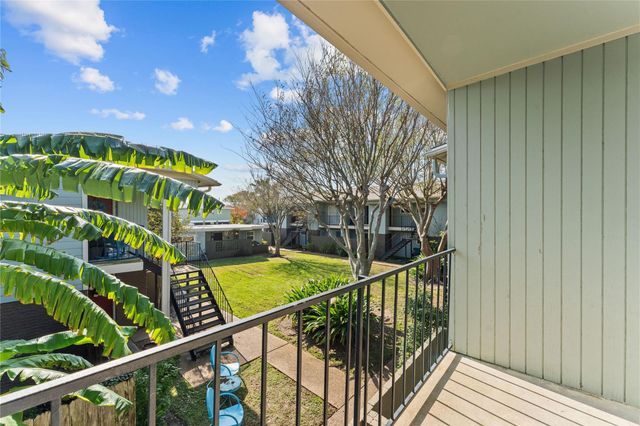 102 Strand Street 16, Galveston, TX 77550