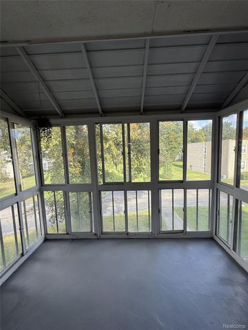 33023 Fargo Street, Livonia, MI 48152