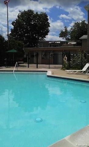 33023 Fargo Street, Livonia, MI 48152