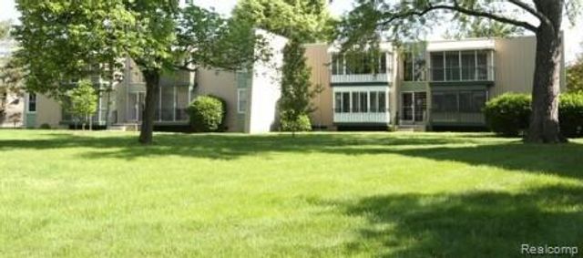 33023 Fargo Street, Livonia, MI 48152