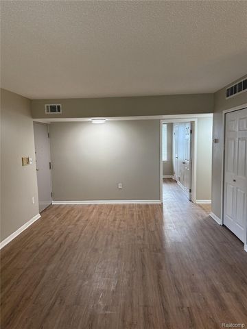 33023 Fargo Street, Livonia, MI 48152