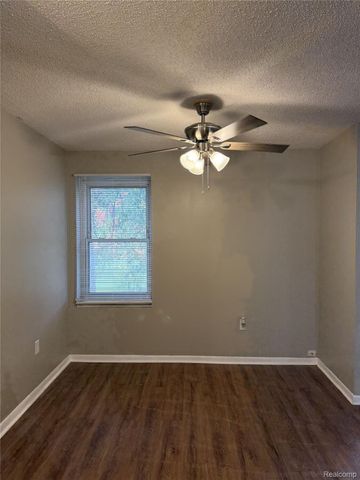 33023 Fargo Street, Livonia, MI 48152