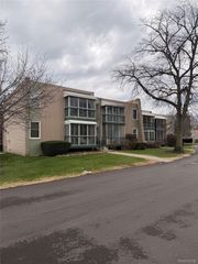 33023 Fargo Street, Livonia, MI 48152