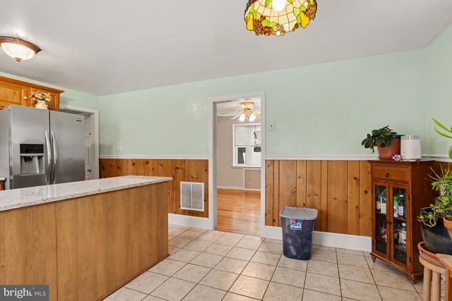 7685 MIDWAY AVE, Pasadena, MD 21122