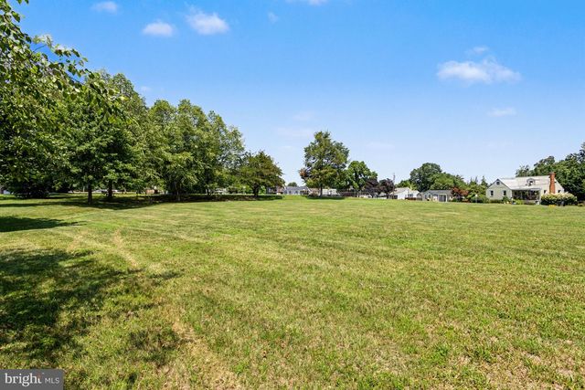 7685 MIDWAY AVE, Pasadena, MD 21122