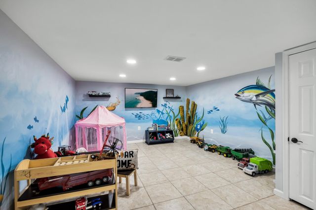 37 HAWKIN RD, Medford, NJ 08055