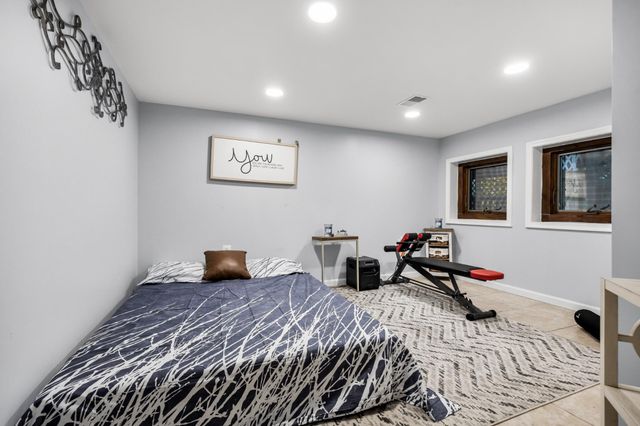 37 HAWKIN RD, Medford, NJ 08055