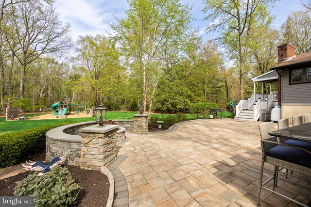 37 HAWKIN RD, Medford, NJ 08055