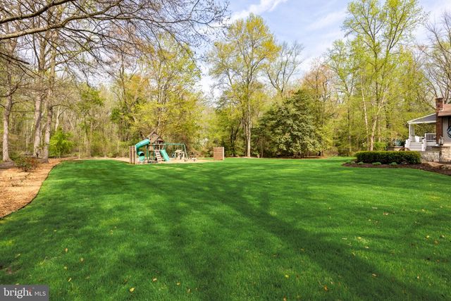 37 HAWKIN RD, Medford, NJ 08055