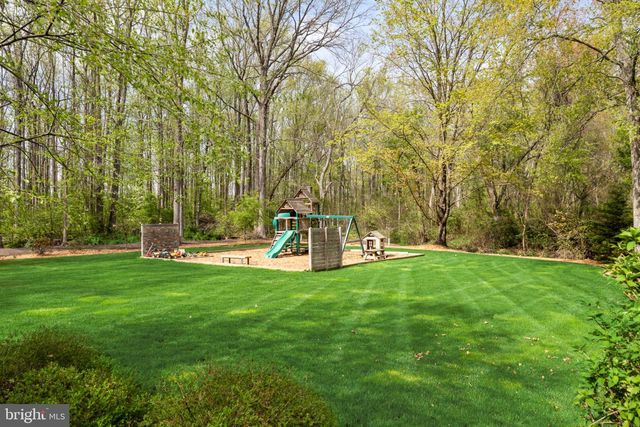 37 HAWKIN RD, Medford, NJ 08055