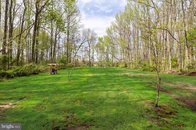 37 HAWKIN RD, Medford, NJ 08055