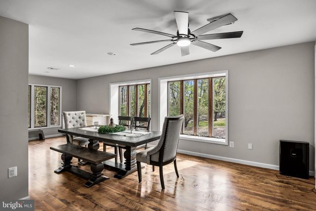 37 HAWKIN RD, Medford, NJ 08055