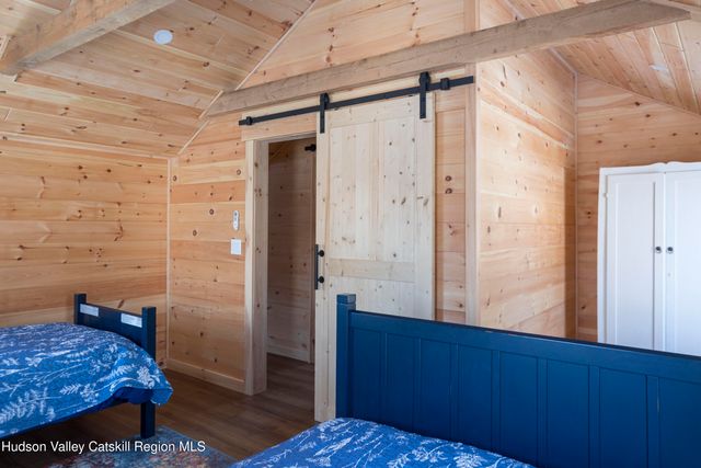 8 Don Irwin Road, Prattsville, NY 12468