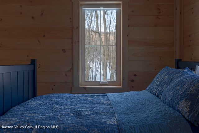 8 Don Irwin Road, Prattsville, NY 12468