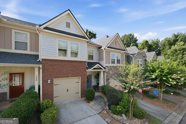 1090 N Village Drive, Decatur, GA 30032