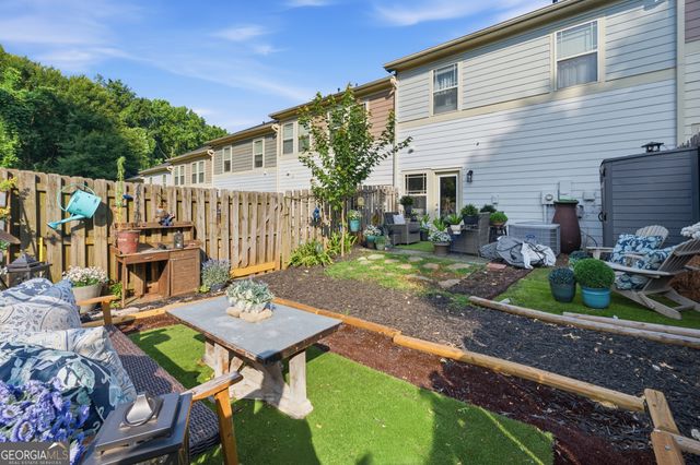 1090 N Village Drive, Decatur, GA 30032