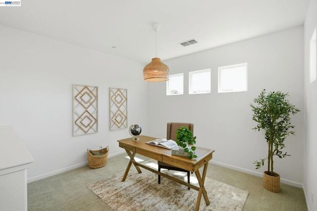 2352 Augusta Ave, Tracy, CA 95377