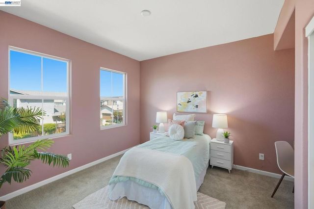 2352 Augusta Ave, Tracy, CA 95377