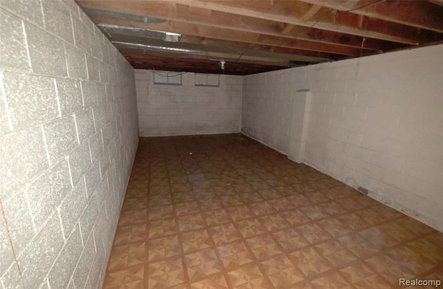 5813 Winthrop Boulevard, Flint, MI 48505