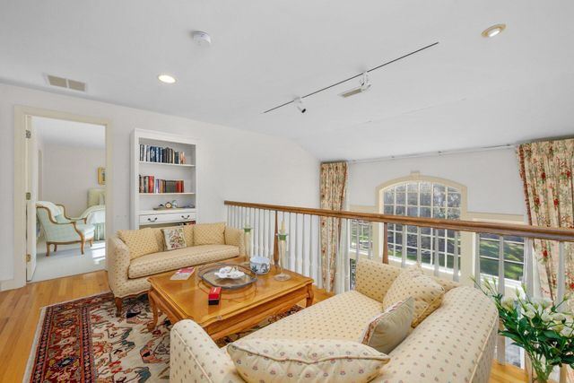 81 Osterville West Barnstable Road, Osterville, MA 02655