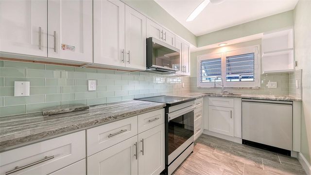 4234 GULF OF MEXICO DRIVE M1, Longboat Key, FL 34228