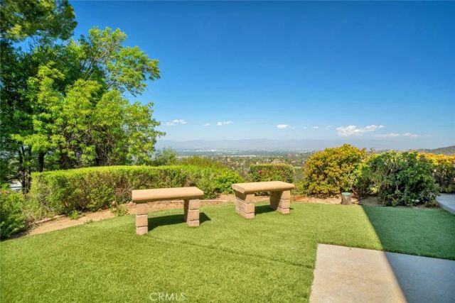 20138 Greenbriar, Tarzana, CA 91356
