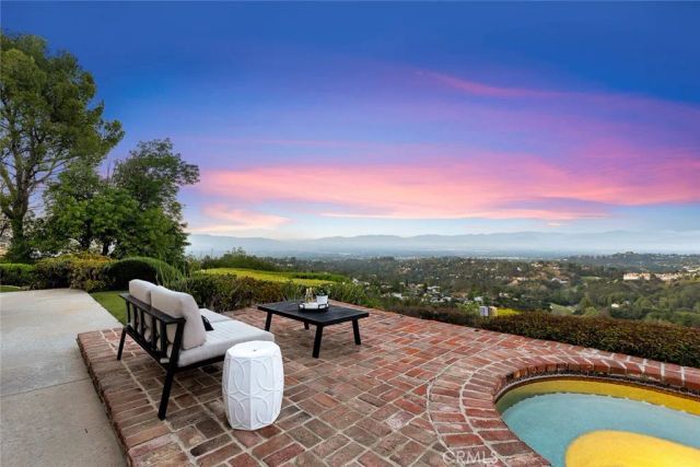 20138 Greenbriar, Tarzana, CA 91356