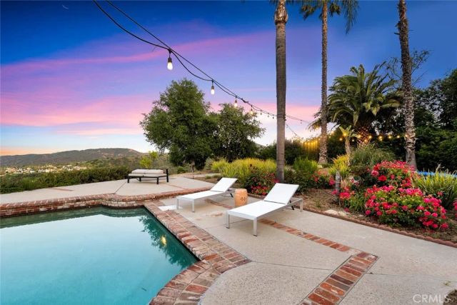 20138 Greenbriar, Tarzana, CA 91356
