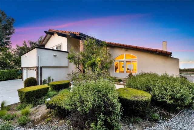 20138 Greenbriar, Tarzana, CA 91356