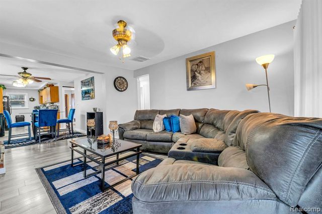 6605 Bailey Street, Taylor, MI 48180