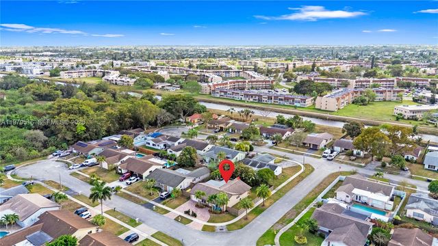 9136 NW 32nd Pl, Sunrise, FL 33351