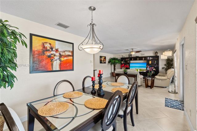 9136 NW 32nd Pl, Sunrise, FL 33351