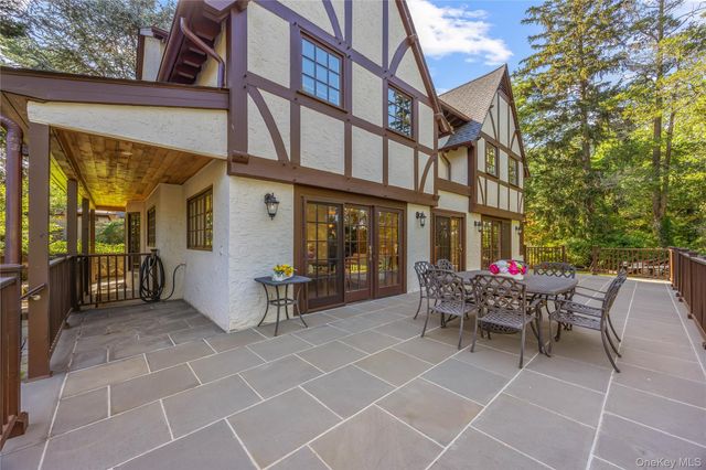 378 Beverly Road, Douglaston, NY 11363