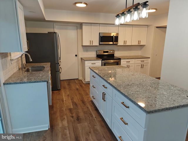 1925 FOSTER RD, Hatfield, PA 19440