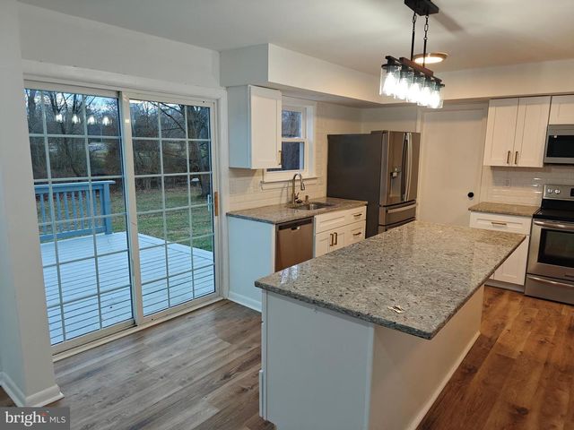 1925 FOSTER RD, Hatfield, PA 19440