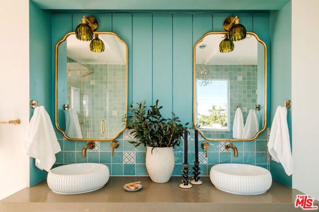 905 Berkeley Street, Santa Monica, CA 90403