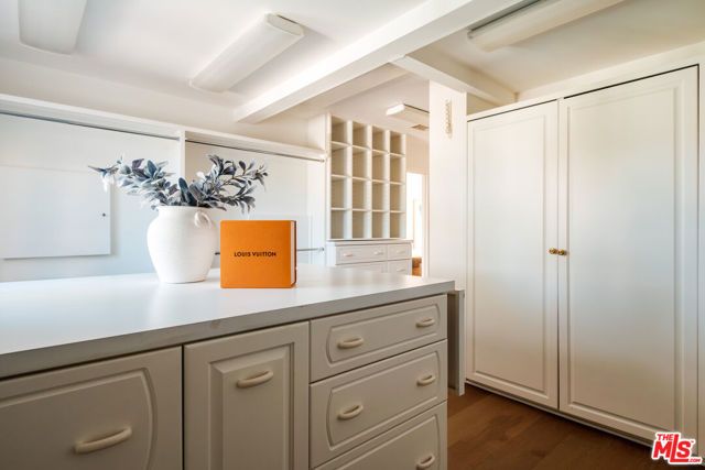 905 Berkeley Street, Santa Monica, CA 90403