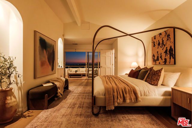 905 Berkeley Street, Santa Monica, CA 90403