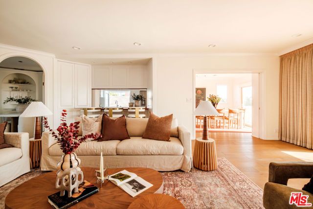 905 Berkeley Street, Santa Monica, CA 90403